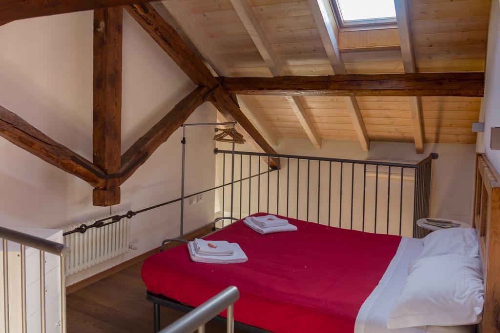 La Sciora Oliva Aparthotel Chiavenna Bagian luar foto